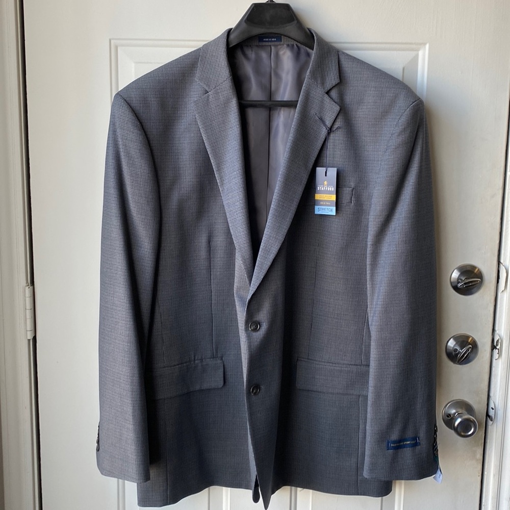 Year round story coat big and tall